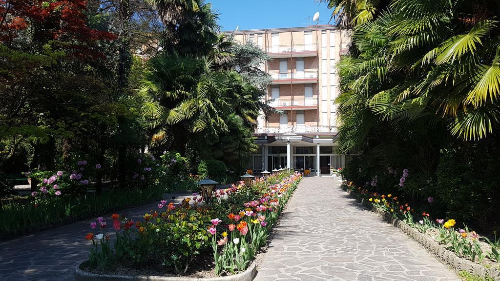 Hotel Terme Villa Piave Abano Terme Bagian luar foto