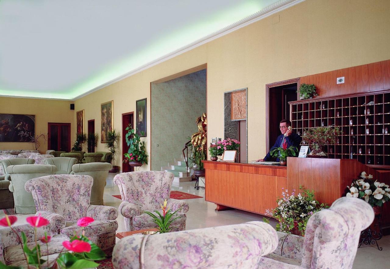 Hotel Terme Villa Piave Abano Terme Bagian luar foto